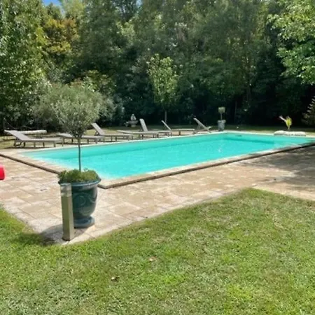 Holiday home Mas De Barthe Avignon, Ile De La Barthelasse *